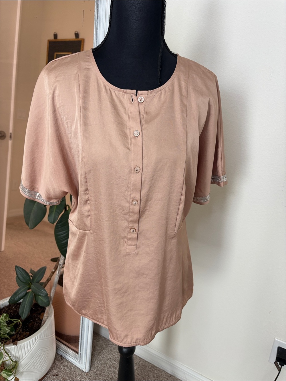 LOFT Blush Short-Sleeve Button-Front Top